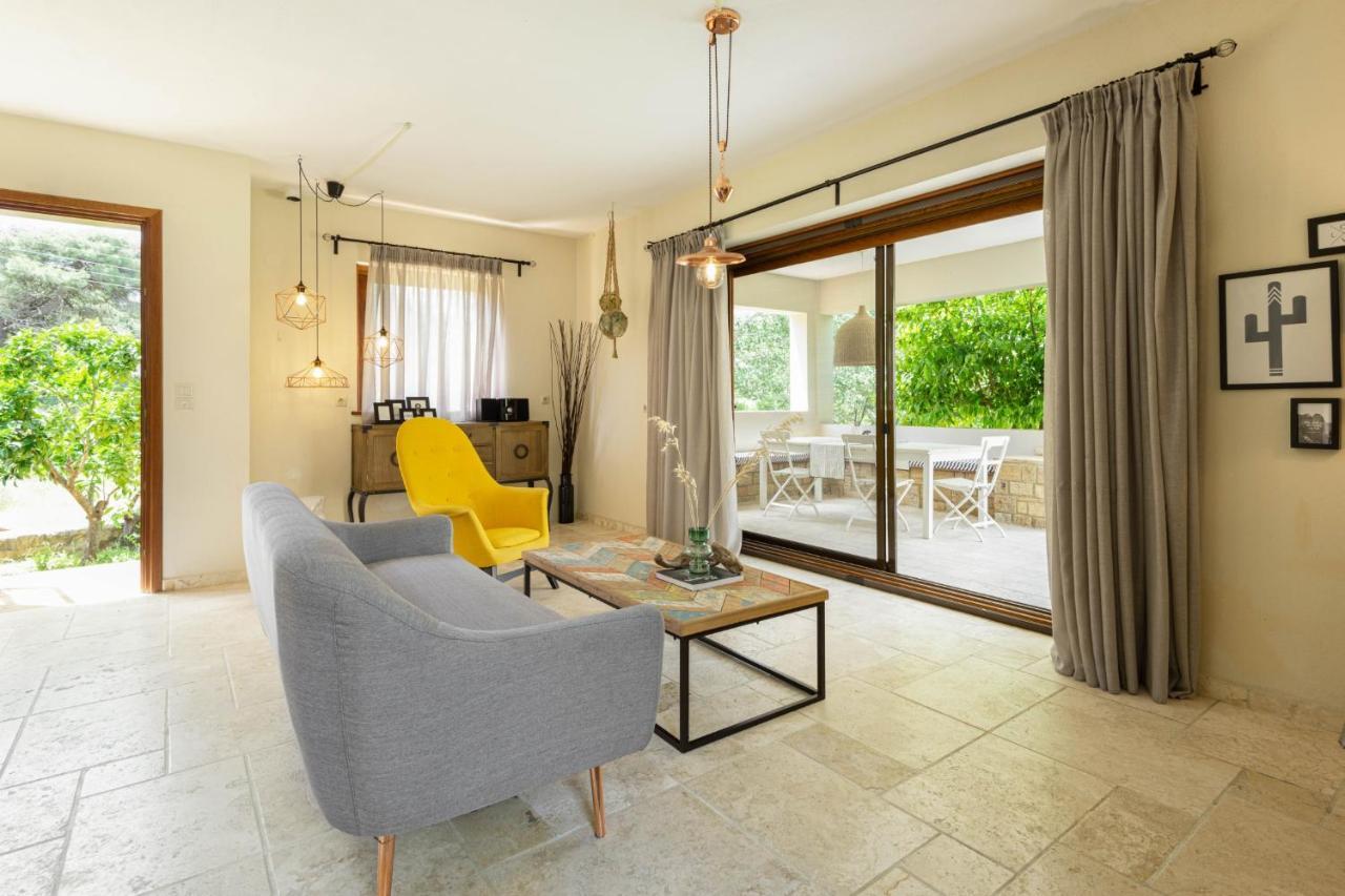 Villa Louise, Trani Ammouda #Feelslikehome 奥马斯帕纳吉亚斯 外观 照片